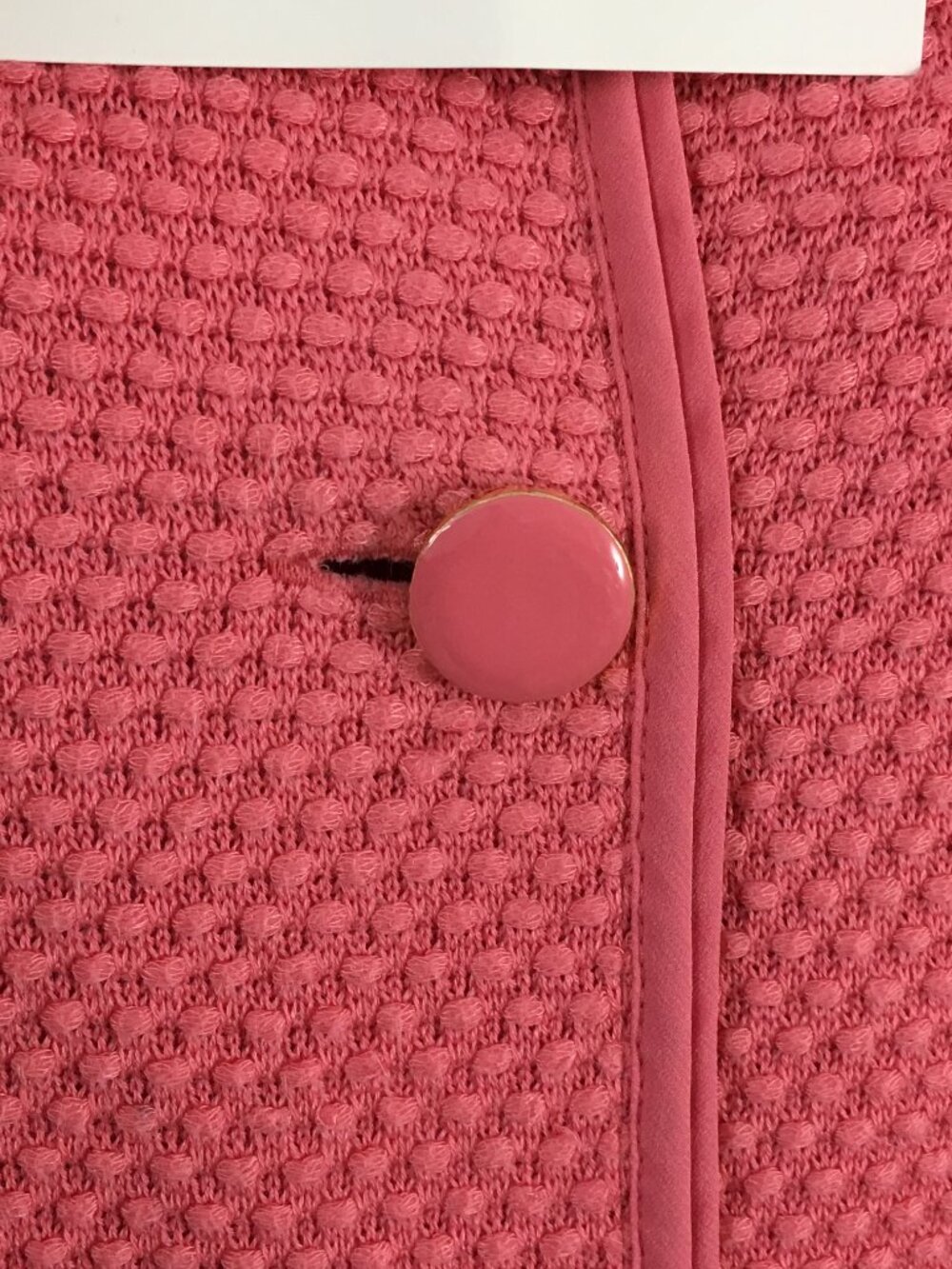 BEAUTIFUL St John knit pink jacket skirt suit size 12 - Picture 7 of 10